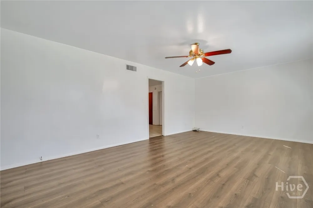 321 Byck Avenue Garden City, GA 31408