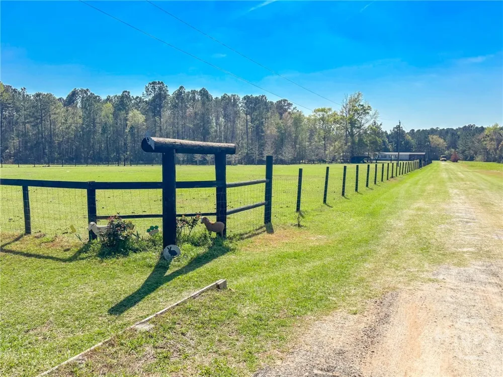 702 Griffin Lake Road Guyton, GA 31312