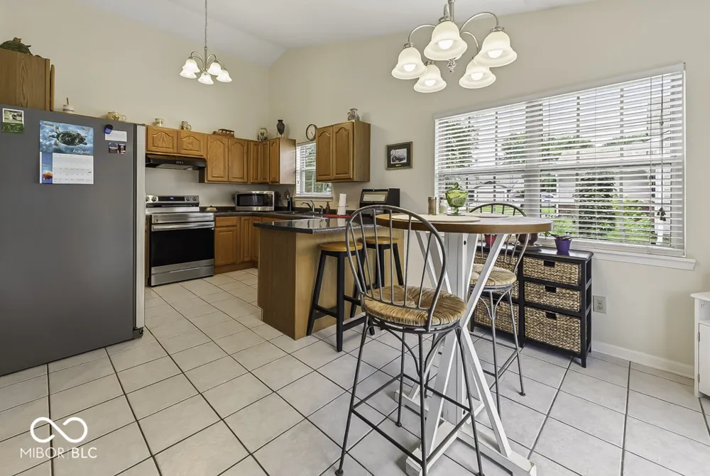 35 Morningside Court Whiteland, IN 46184