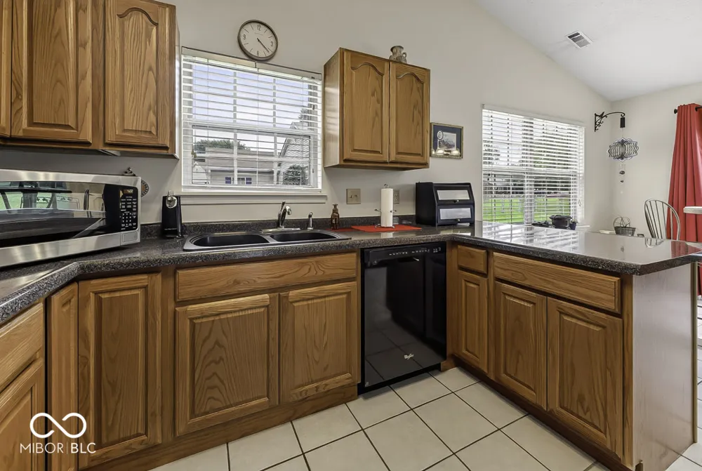 35 Morningside Court Whiteland, IN 46184