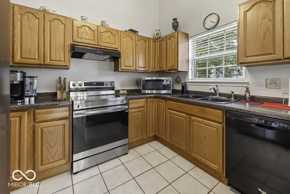 35 Morningside Court Whiteland, IN 46184