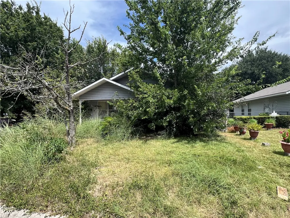 2314 Jecker Street Victoria, TX 77901