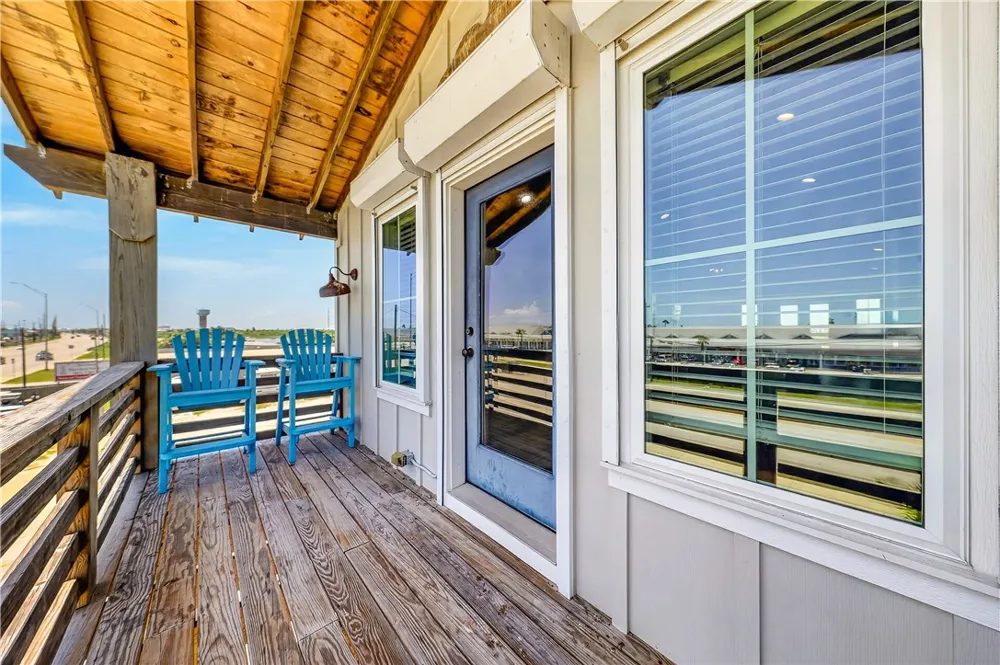1014 State Highway 361 Port Aransas, TX 78373