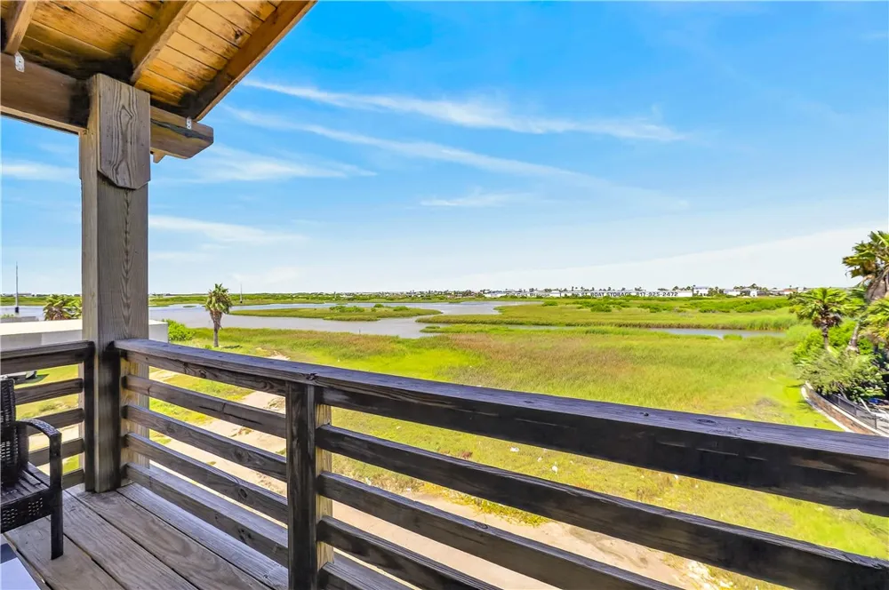 1014 State Highway 361 Port Aransas, TX 78373