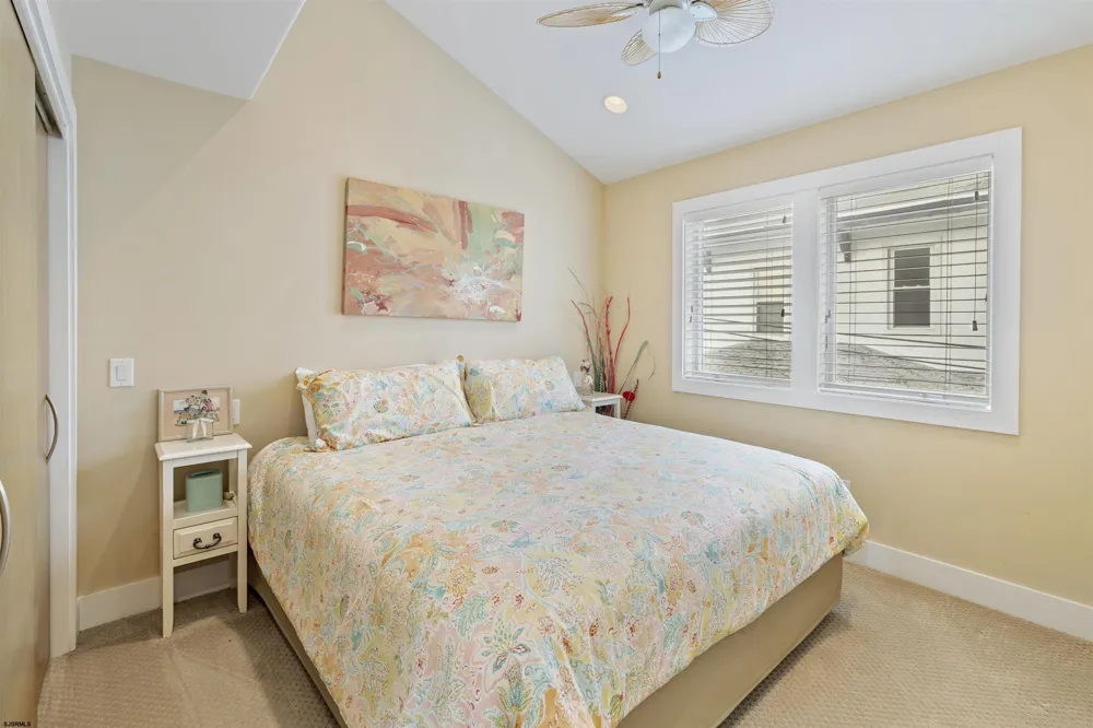 103 S Andover Ave Margate, NJ 08402
