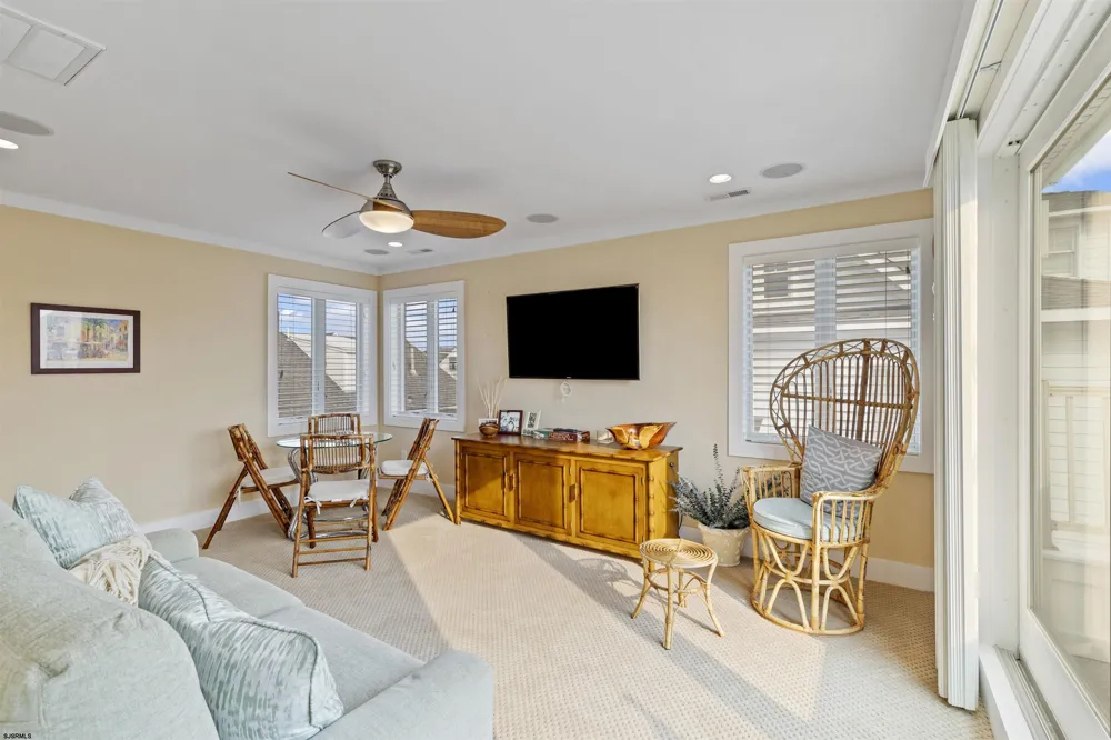 103 S Andover Ave Margate, NJ 08402
