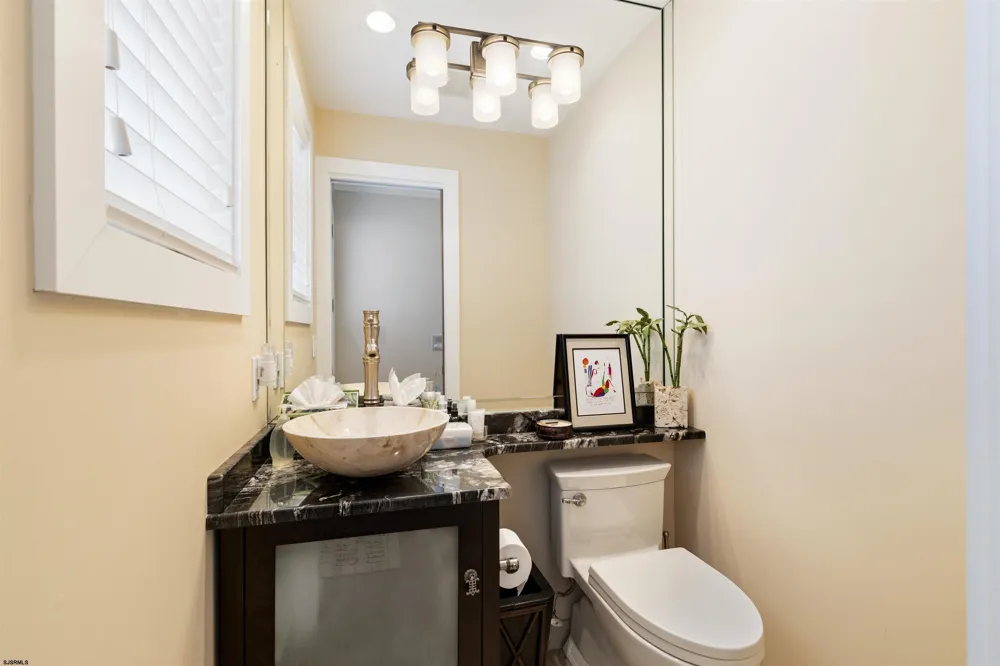 103 S Andover Ave Margate, NJ 08402