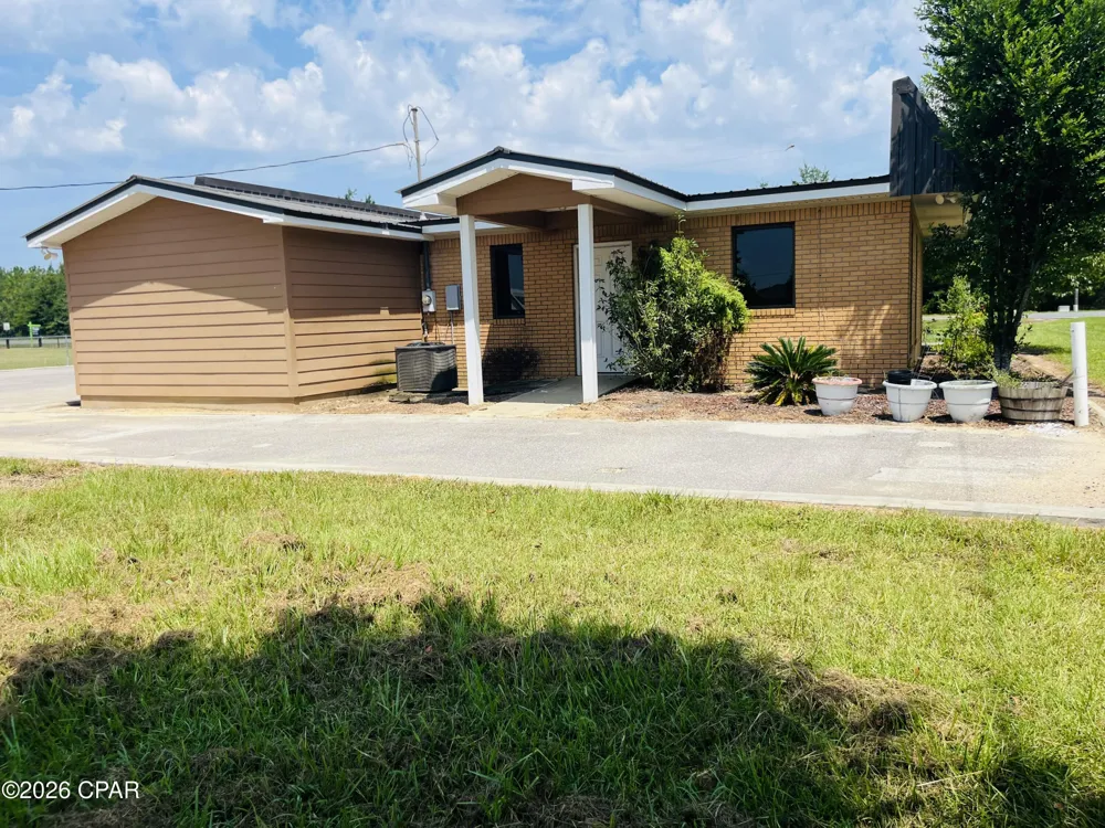 15225 NW County Road 274 Altha, FL 32421