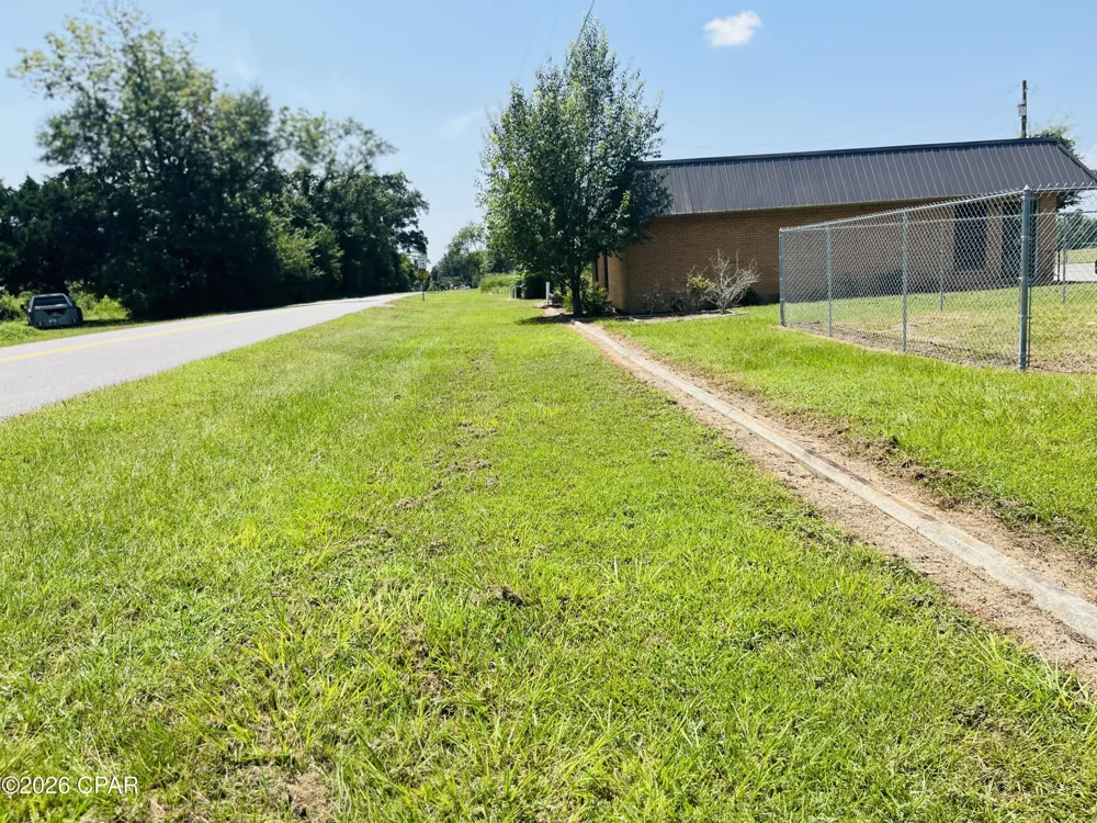 15225 NW County Road 274 Altha, FL 32421