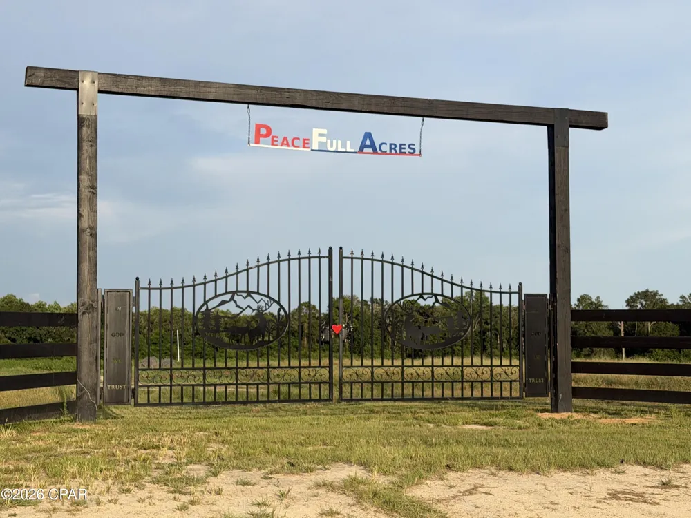 1279 Gavin Road Bonifay, FL 32425