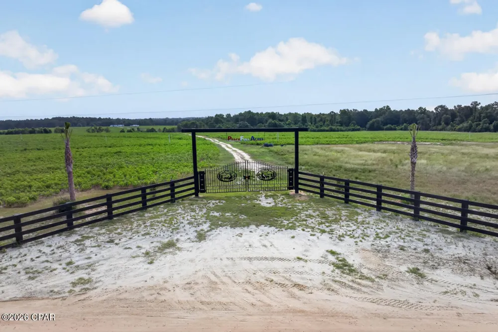1279 Gavin Road Bonifay, FL 32425