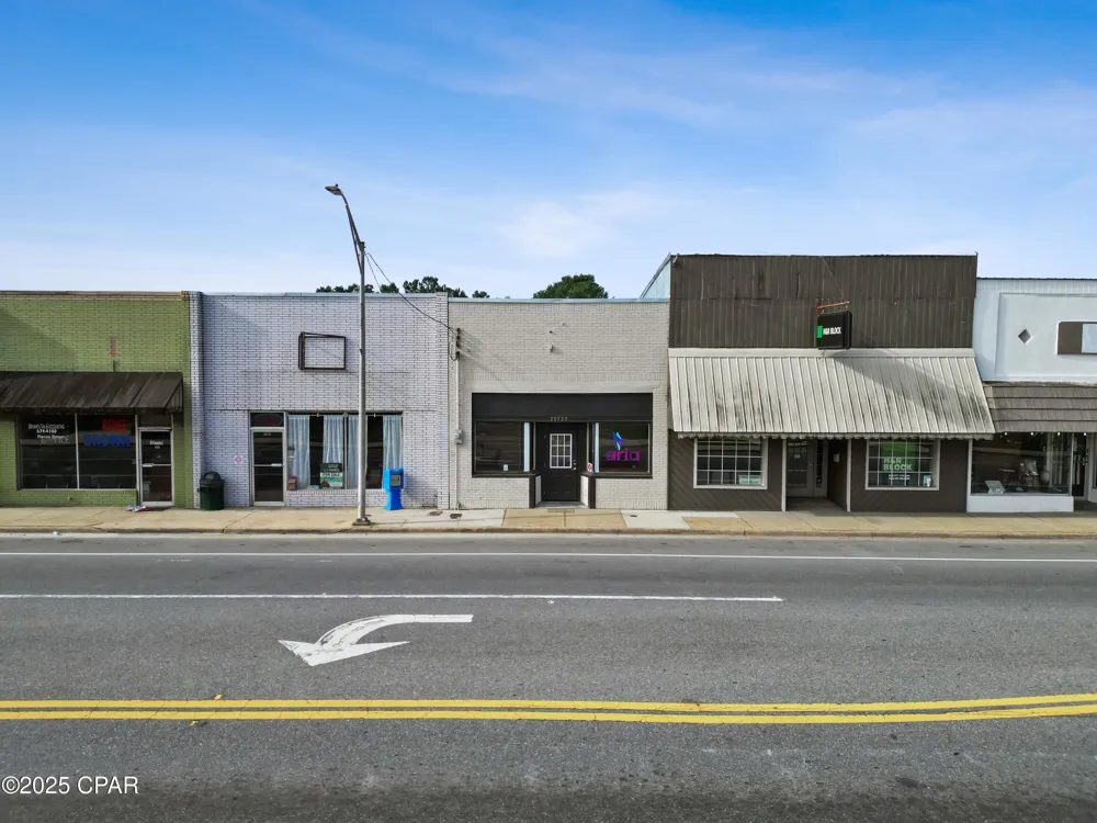 20735 E Central Avenue Blountstown, FL 32424
