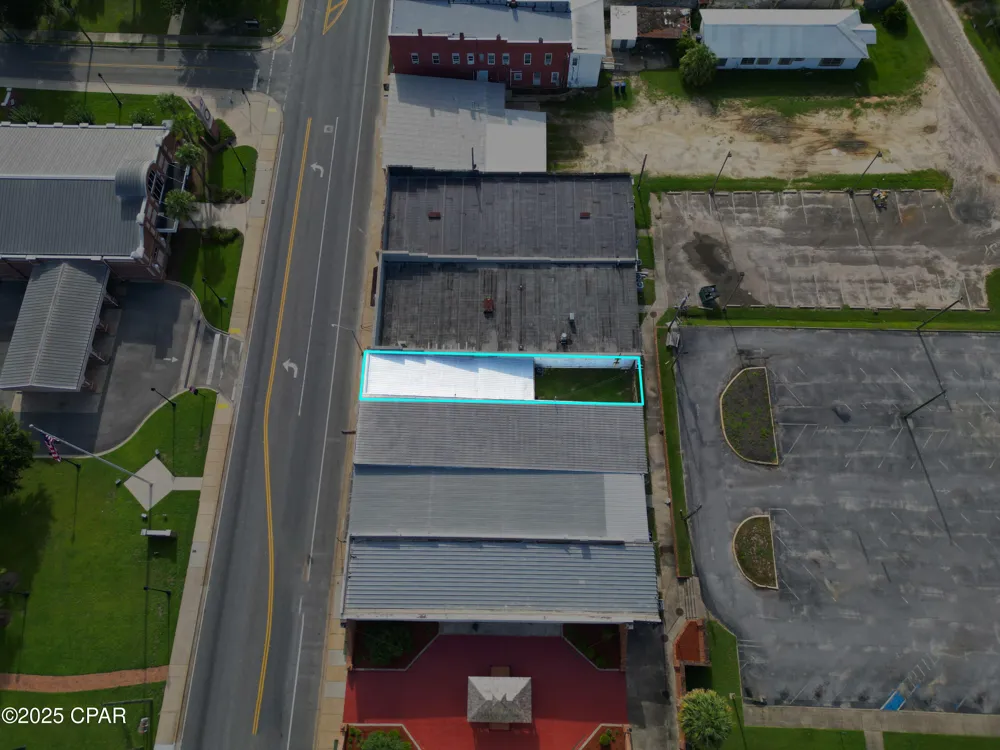 20735 E Central Avenue Blountstown, FL 32424
