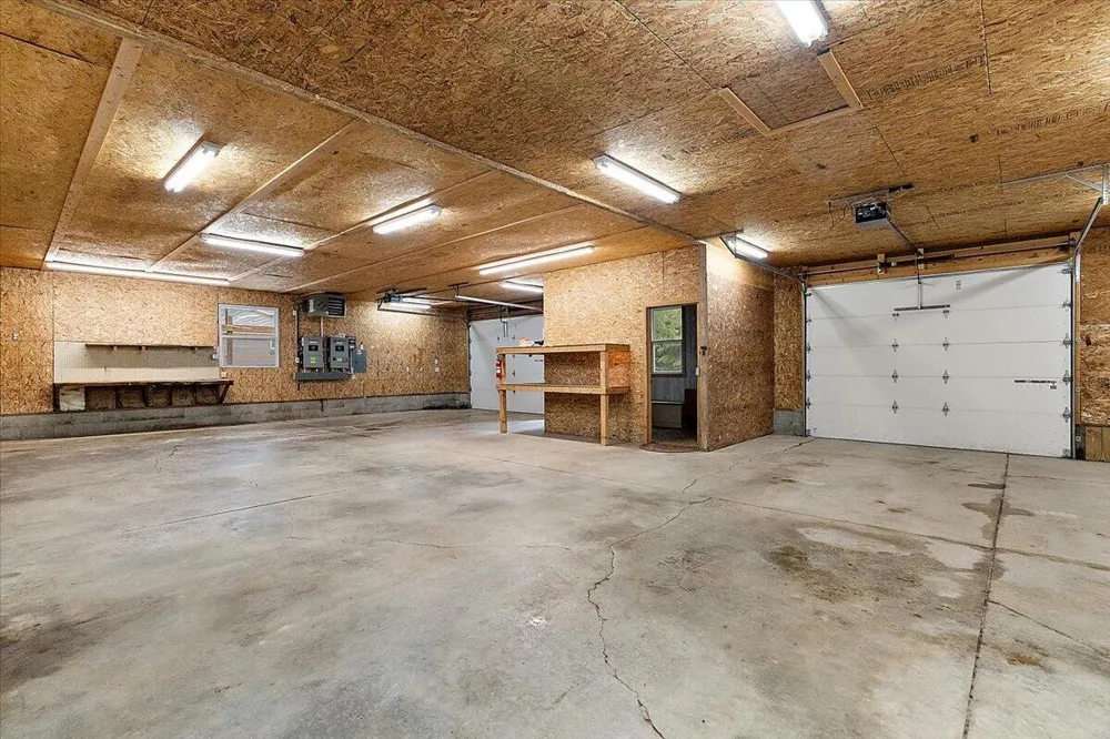 805 W Moore Road Grant, MI 49327
