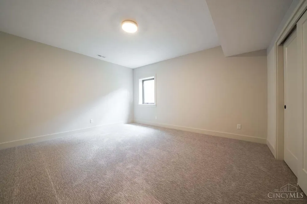 1232 Normandy Rue Clearcreek, OH 45458