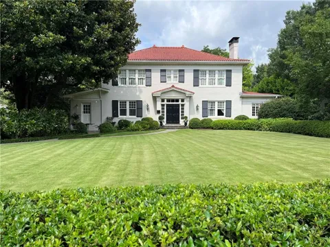 2544 Peachtree Road NW #8
