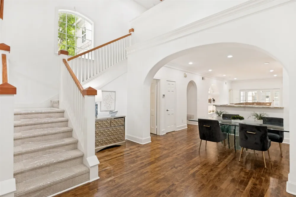 6166 Goliad Avenue Dallas, TX 75214