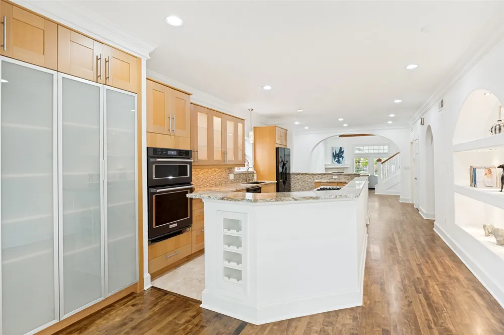 6166 Goliad Avenue Dallas, TX 75214