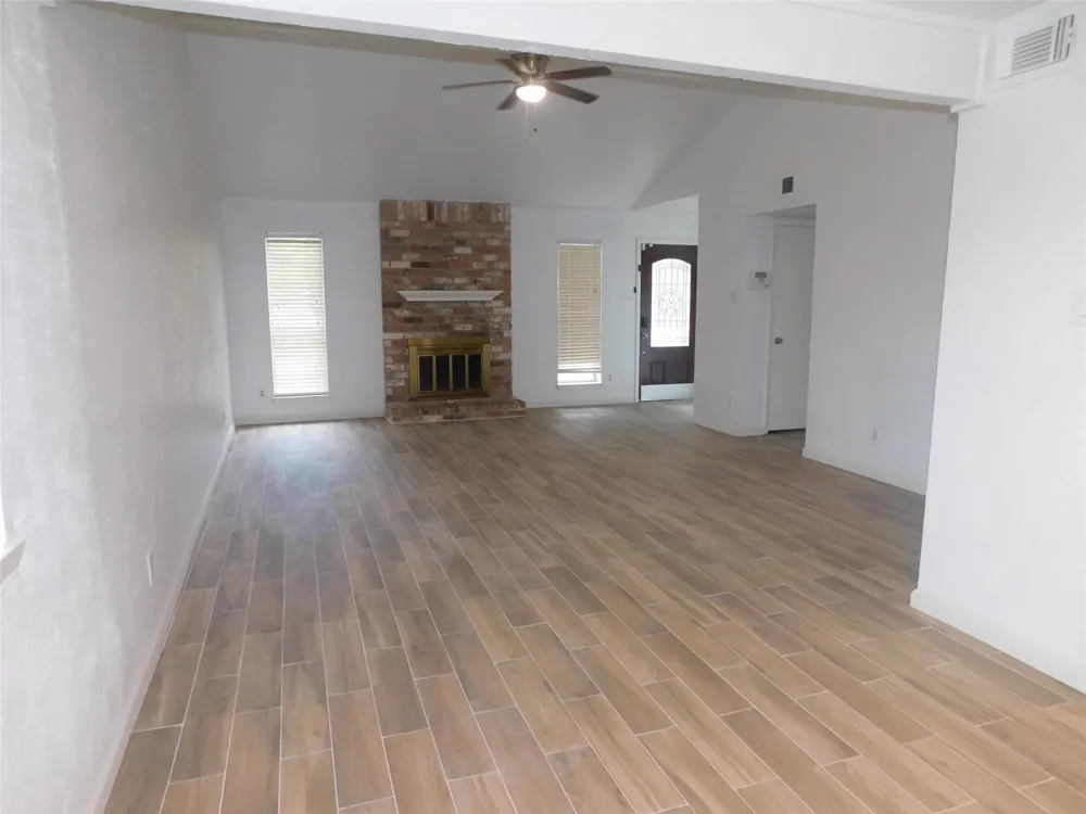 2754 Quarry Hill Road Sugar Land, TX 77478