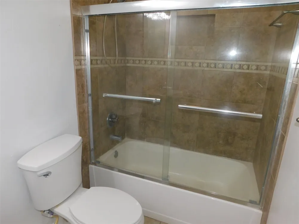 2754 Quarry Hill Road Sugar Land, TX 77478