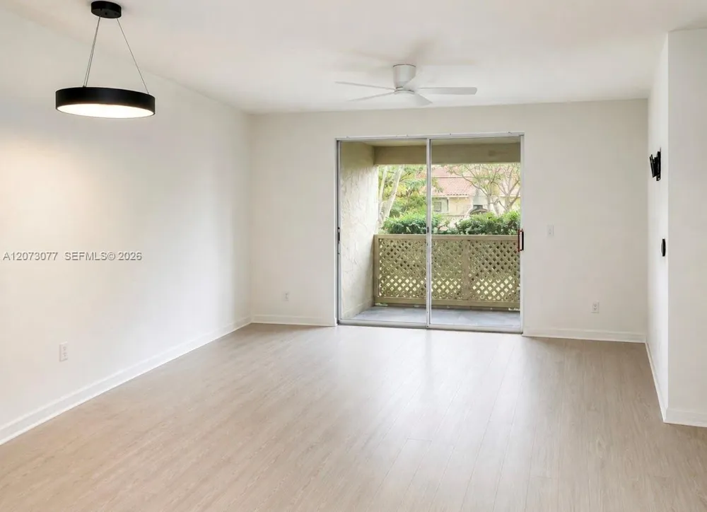 18316 NW 68th Ave #I Hialeah, FL 33015