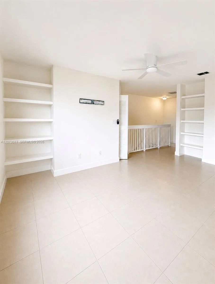 18316 NW 68th Ave #I Hialeah, FL 33015