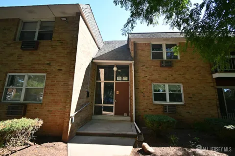 808 eves Drive