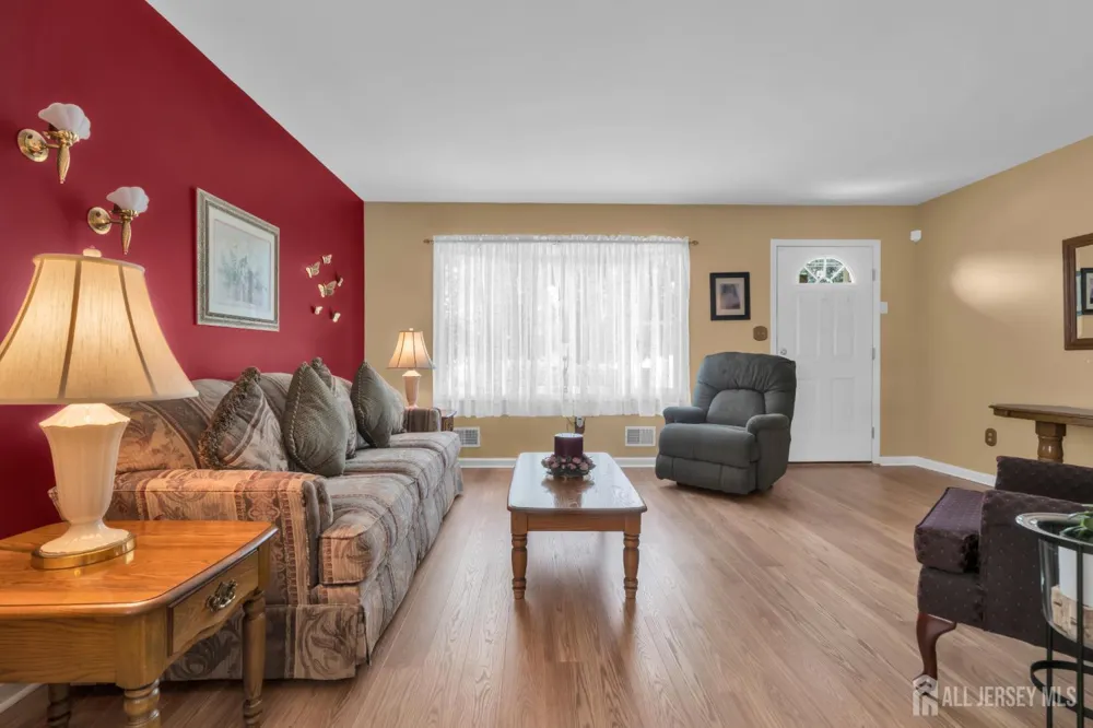 266 Thomas Street Woodbridge Proper, NJ 07095