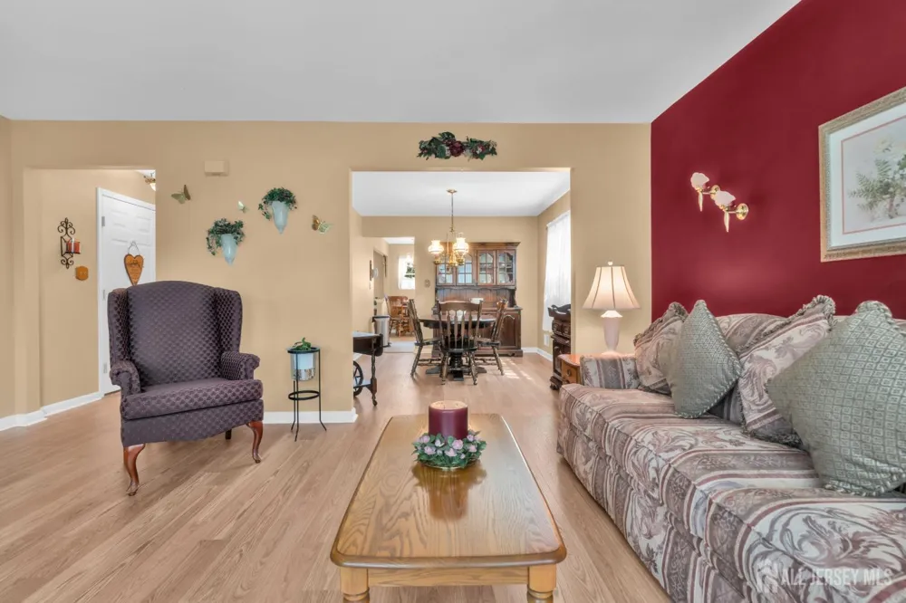 266 Thomas Street Woodbridge Proper, NJ 07095