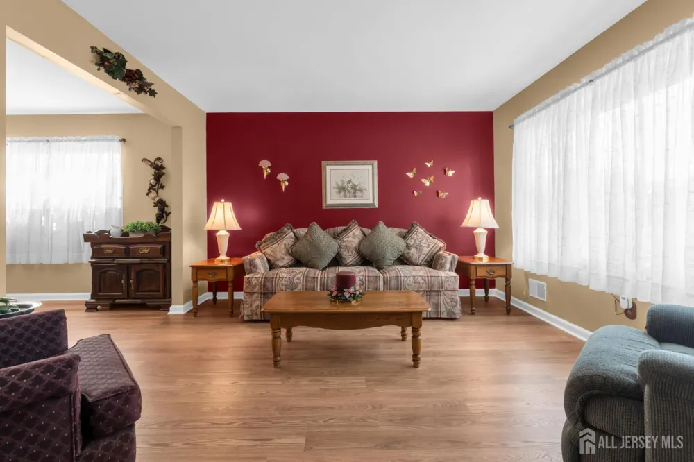 266 Thomas Street Woodbridge Proper, NJ 07095