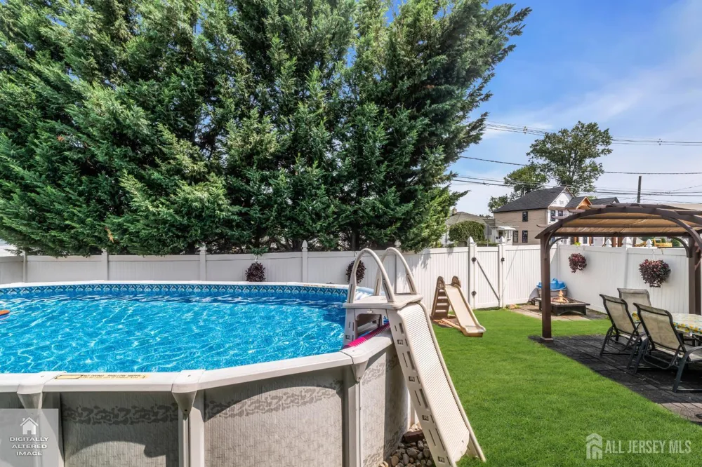 266 Thomas Street Woodbridge Proper, NJ 07095