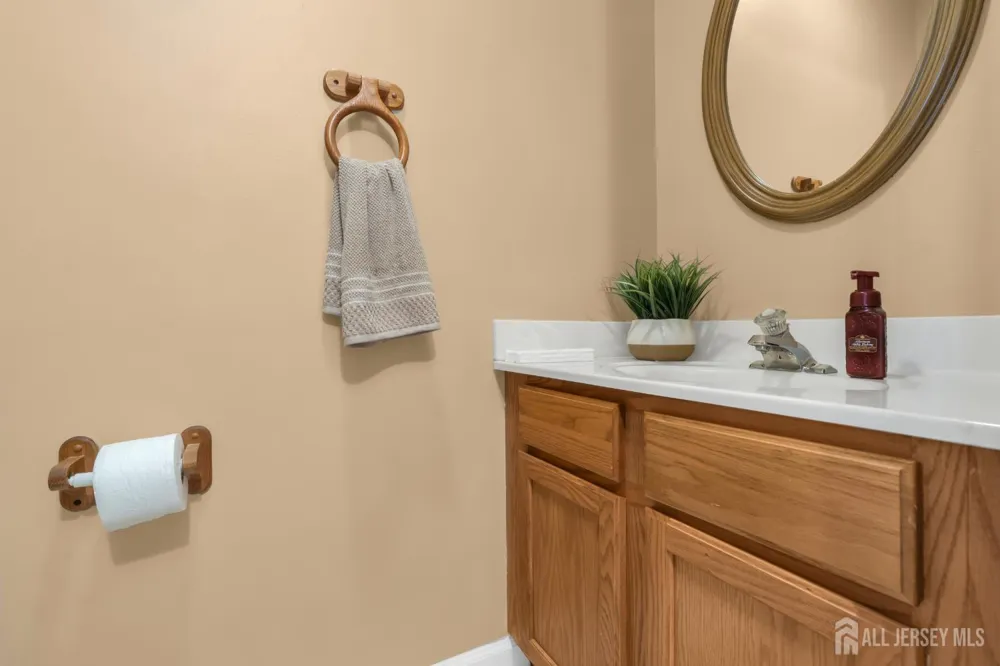 266 Thomas Street Woodbridge Proper, NJ 07095
