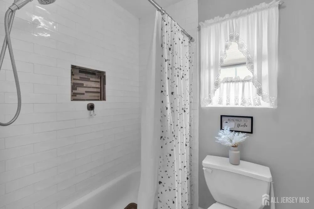 266 Thomas Street Woodbridge Proper, NJ 07095