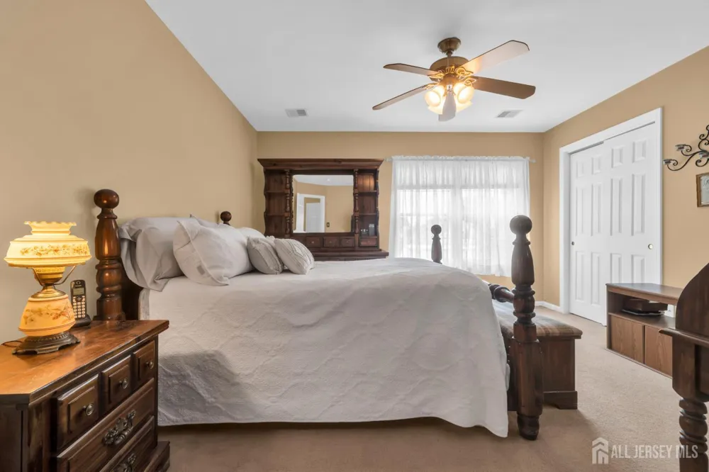 266 Thomas Street Woodbridge Proper, NJ 07095