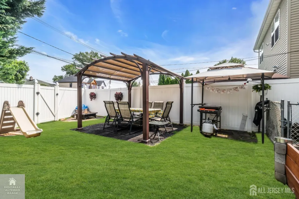 266 Thomas Street Woodbridge Proper, NJ 07095