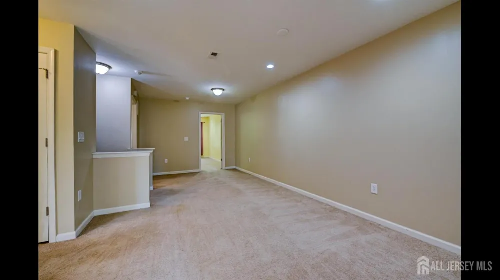 202 Downey Lane South Brunswick, NJ 08852