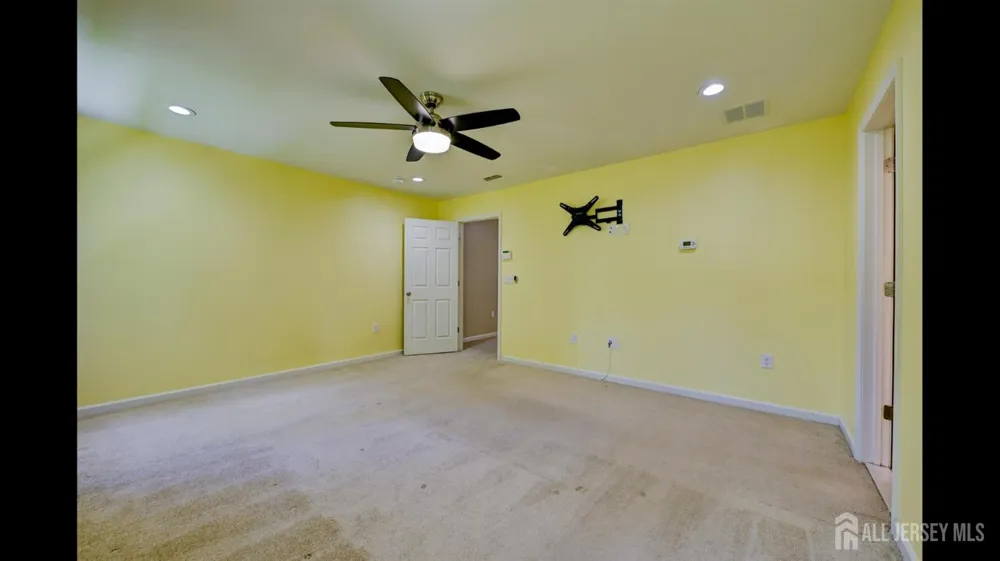 202 Downey Lane South Brunswick, NJ 08852