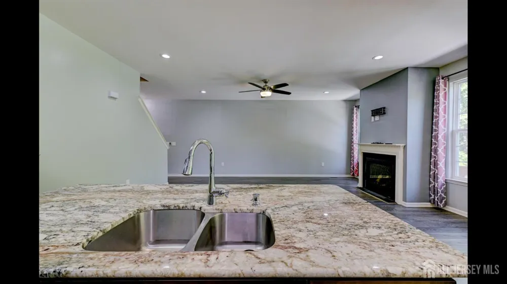 202 Downey Lane South Brunswick, NJ 08852