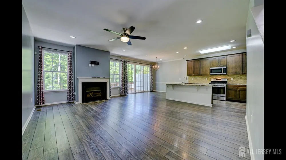 202 Downey Lane South Brunswick, NJ 08852