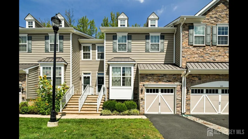 202 Downey Lane South Brunswick, NJ 08852