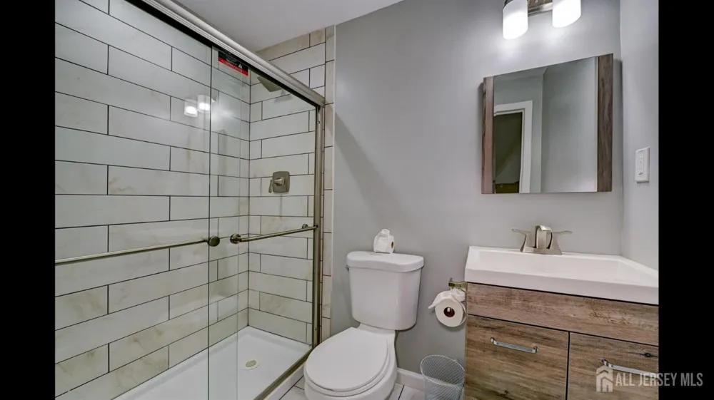202 Downey Lane South Brunswick, NJ 08852