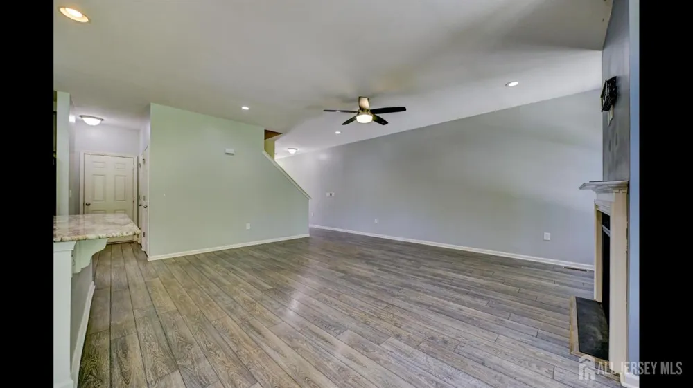 202 Downey Lane South Brunswick, NJ 08852