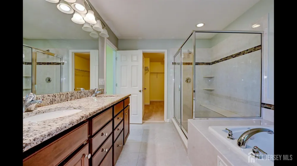 202 Downey Lane South Brunswick, NJ 08852