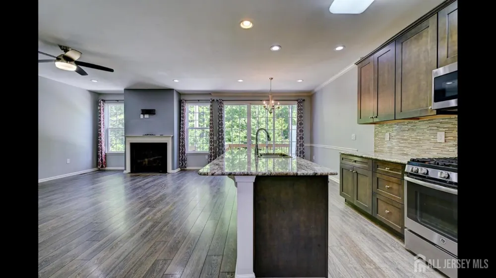 202 Downey Lane South Brunswick, NJ 08852