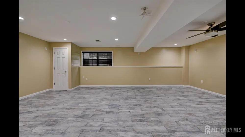 202 Downey Lane South Brunswick, NJ 08852