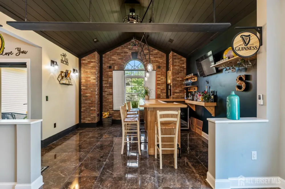 27 Pacific Avenue Bayville, NJ 08721