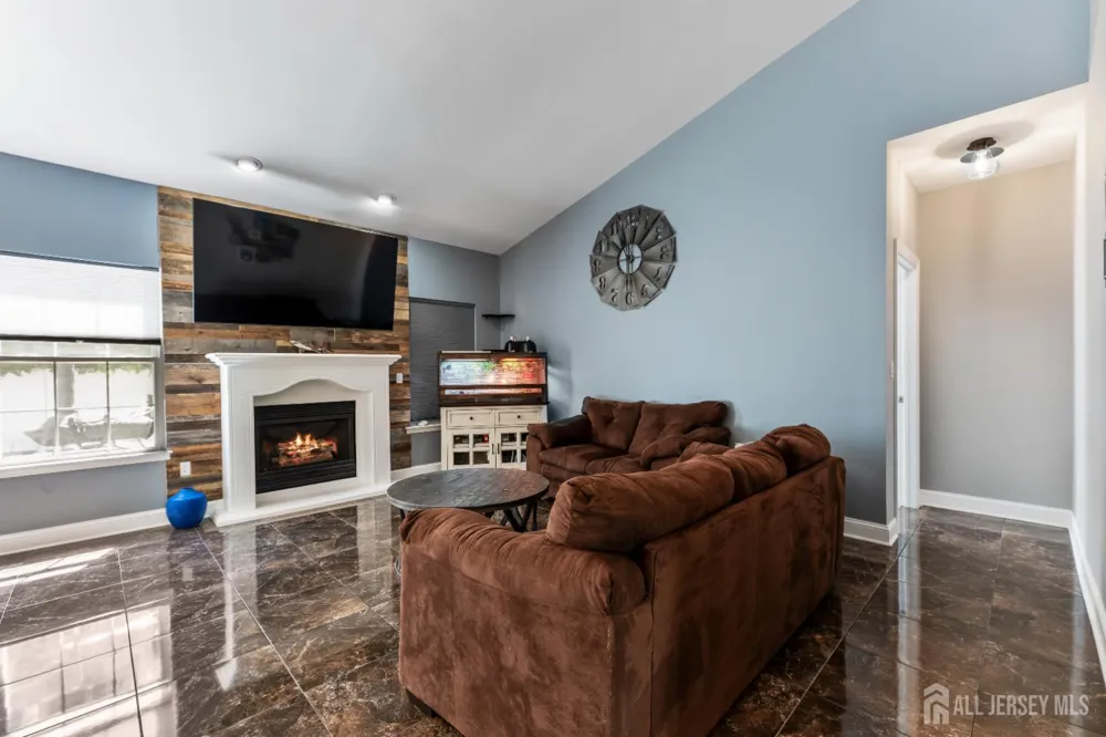 27 Pacific Avenue Bayville, NJ 08721