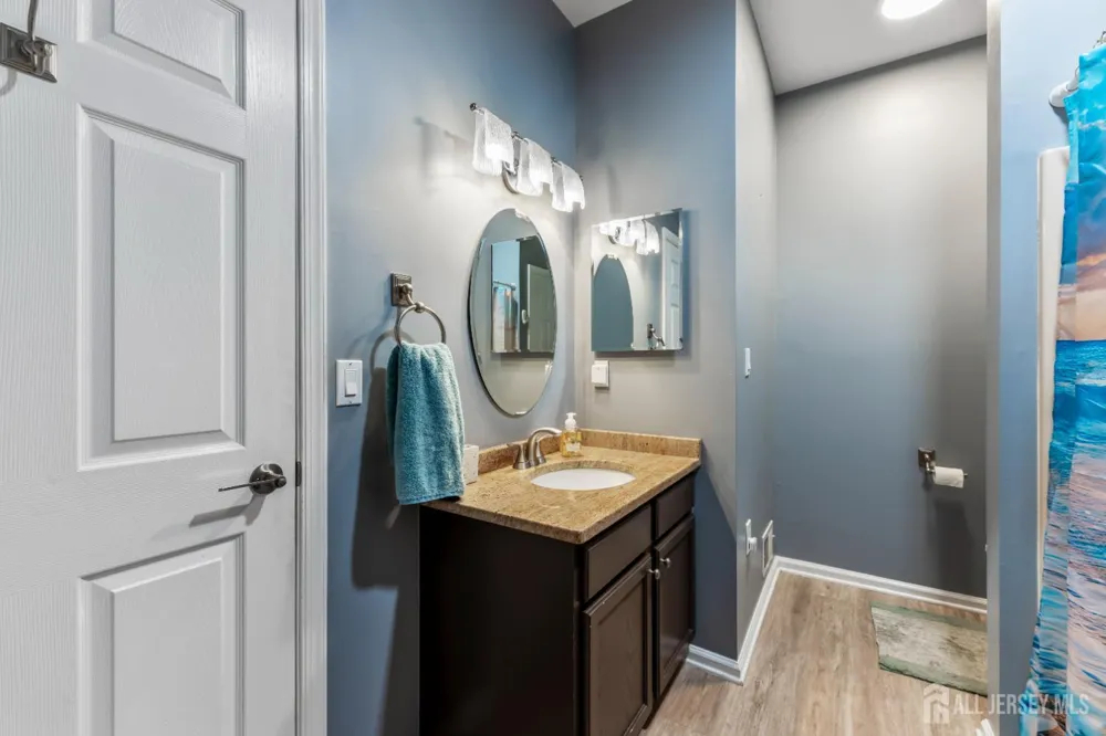 27 Pacific Avenue Bayville, NJ 08721