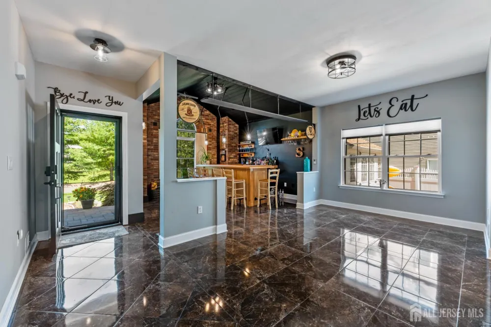 27 Pacific Avenue Bayville, NJ 08721