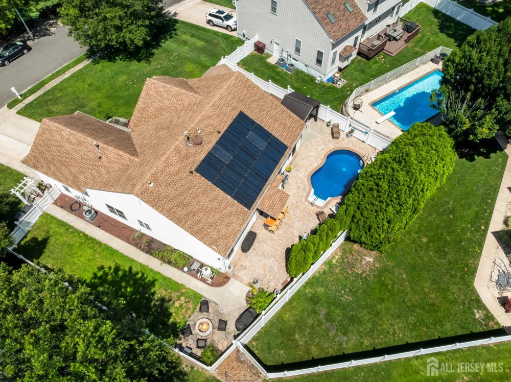 27 Pacific Avenue Bayville, NJ 08721